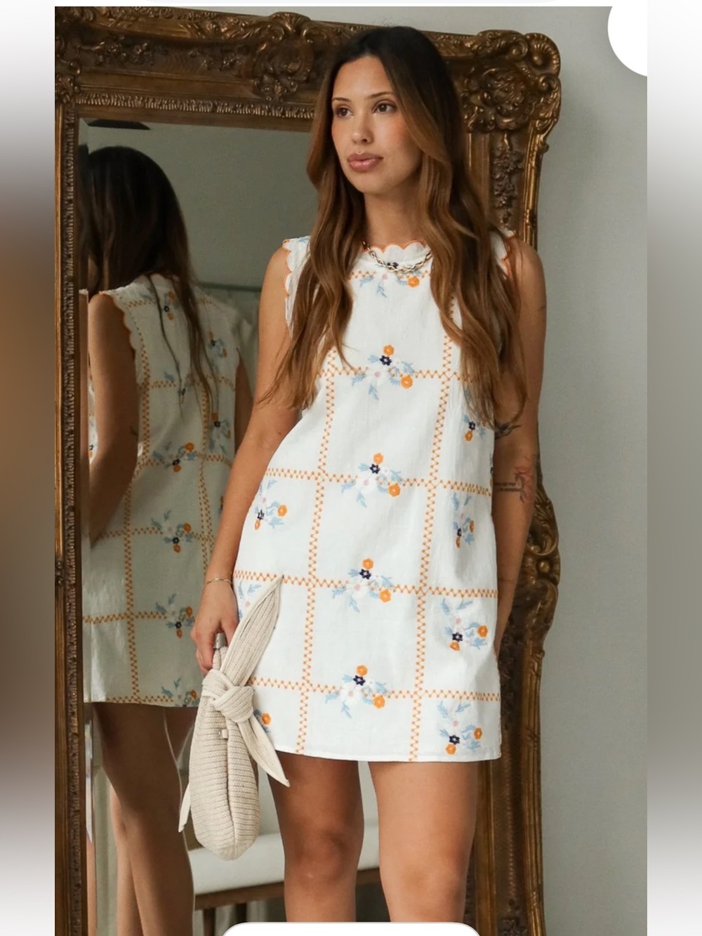 Entro Sleeveless White Floral Embroidered Shift Dress